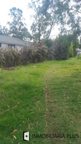 Venta De Terreno En Piriápolis Con 1000 M2 A Pasos De Artigas De Maldonado