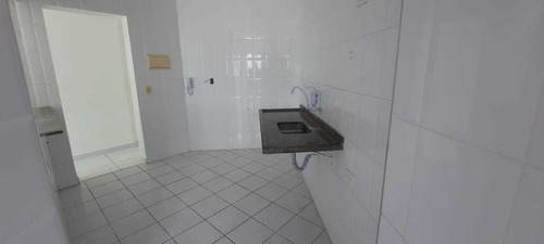 Imagem 10 de 14 de Apartamento 2 Dormitórios- Frente Mar- Entrada 90 Mil- Amj40