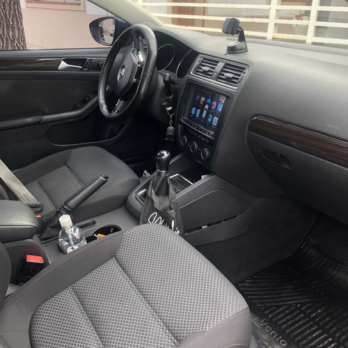 Imagen 7 de 13 de Volkswagen Vento 2015 2.5 Advance Plus 170cv