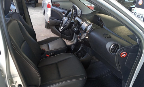 Imagem 7 de 11 de Toyota Etios Sedan Xls 1.5 Prata 2018