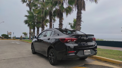 Chevrolet Onix Midnight