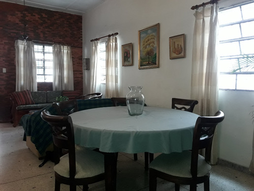 Imagen 4 de 14 de Acogedora Casa En Los Rosales Con 2 Anexos Independientes