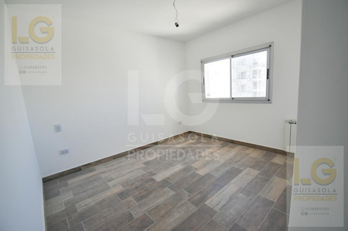 Imagen 22 de 30 de Departamento En Venta De 3 Ambientes Con Cochera En Quilmes - Pisos De Categoria