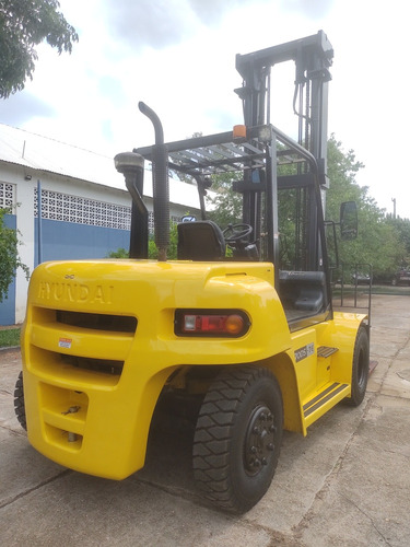 Empilhadeira Hyundai 7,0t * Diesel * 2016 - 7 Toneladas