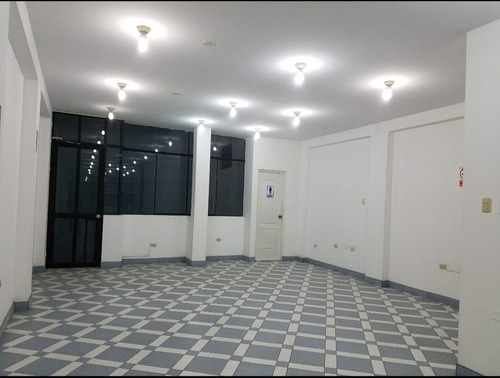 Los Olivos - Alquilo Locales Comerciales , En Av, Proceres De Huandoy , 1er Piso , 120m2, 2do Piso , 120m2, 3er Piso 120m2.