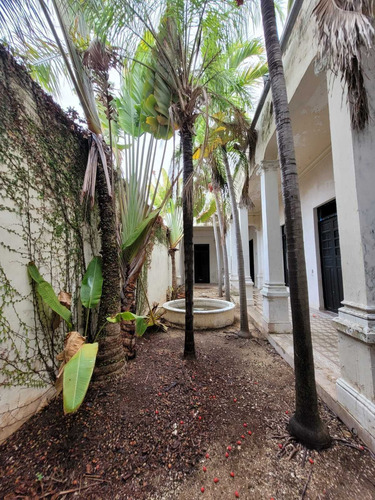 Casona Colonial A Dos Cuadras Del Parque De La Mejorada