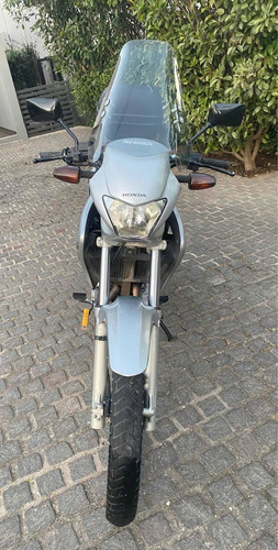 Imagen 7 de 15 de Honda Falcon 400