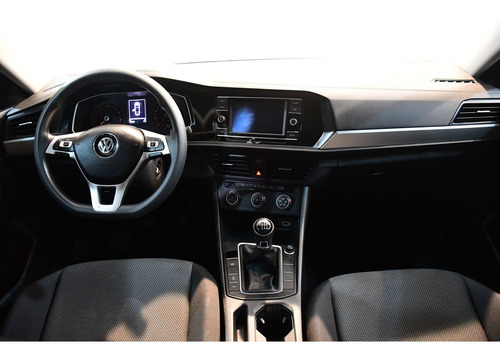 Imagen 11 de 15 de Volkswagen Jetta 2019 1.4 Trendline Mt