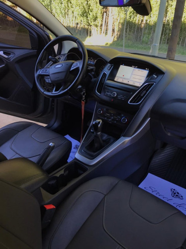 Ford Focus Iii 2.0 Sedan Se Plus Mt 2017
