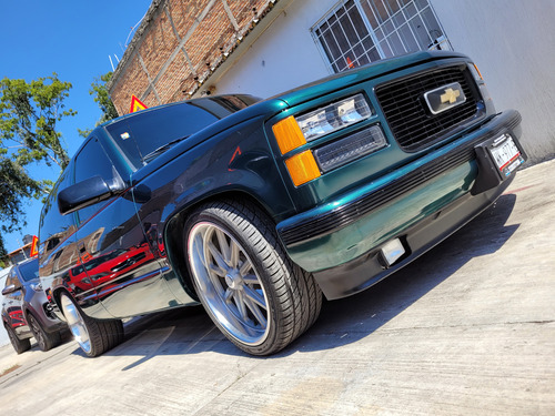Chevrolet Silverado Pickup 2500 Custom 4vel Aa Mt