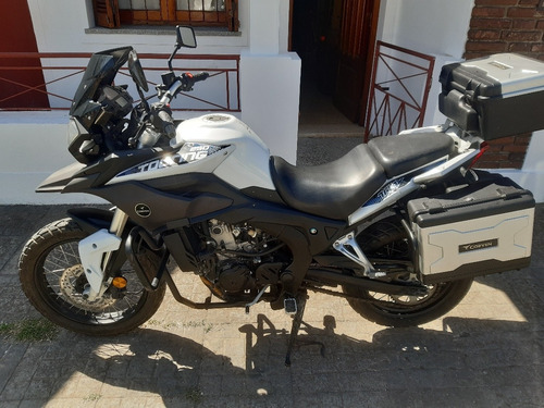 Imagen 2 de 5 de Corven Touring Triax 250