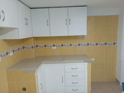 Casa De 4 Habitaciones Y 3 Baños