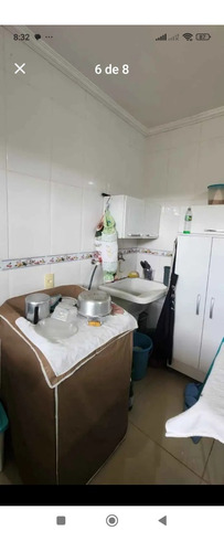 Vendo Linda Casa No Lúcio Costa, Com Duas Kitnet No Lote.