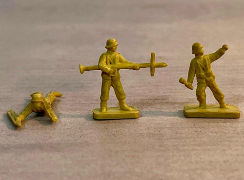Vintage Soldados Miniatura Set (Usado)
