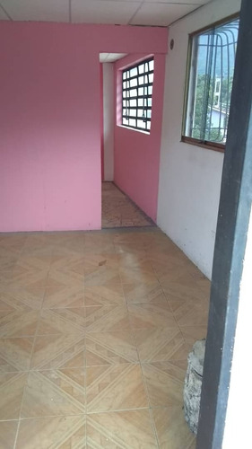 Imagen 9 de 13 de Casa En El Castaño Maracay 04243050970