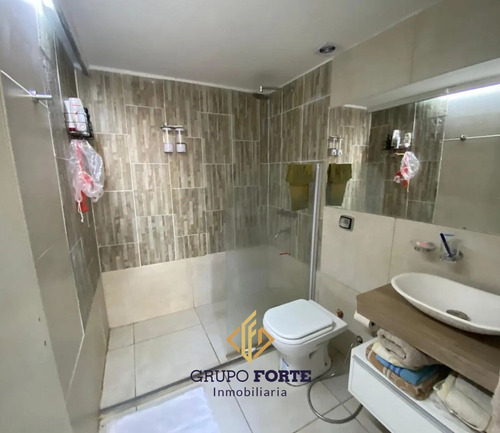 En Venta Complejo De Departamentos Con Cochera, Remodelados