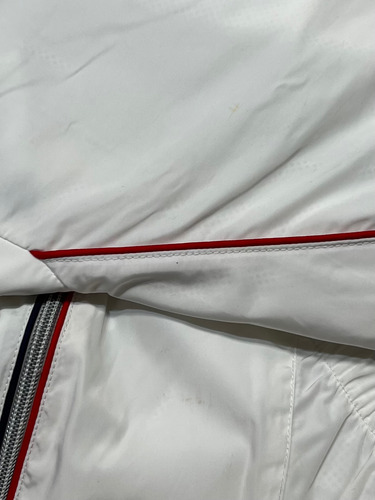 Chamarra Rompevientos Tommy Hilfiger Hombre Talla M (Usado)