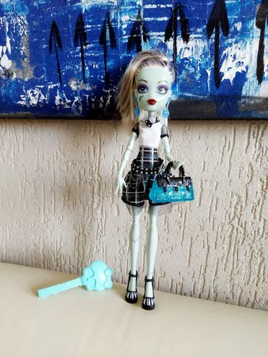 Monster High ♥ Frankie Stein (choque eletrizante) ♥ – Juliana