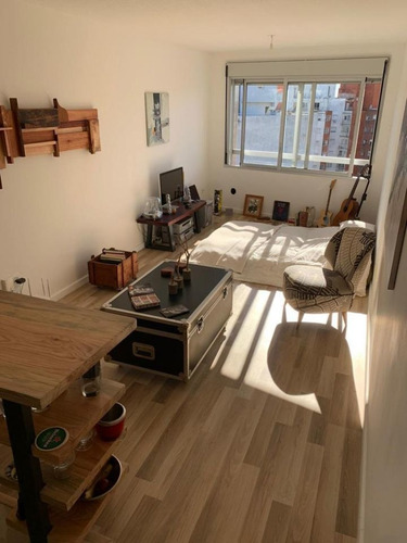 Imagen 2 de 9 de Venta De Monoambiente En Marina 21, Punta Carretas