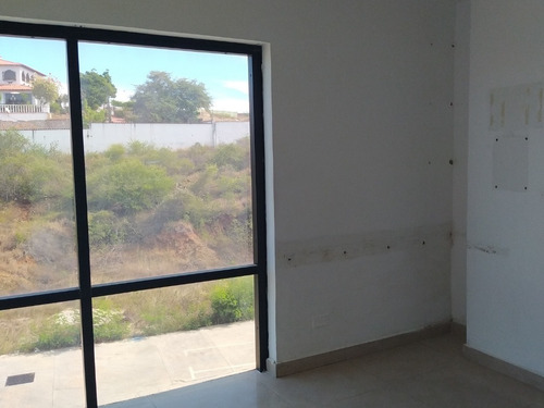 Imagen 10 de 11 de Venta De Oficina Con Excelente Ubicación En Centro Comercial Y Empresarial Provemed.