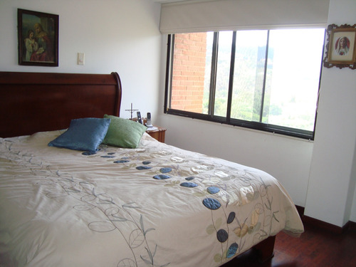 Imagen 8 de 11 de Vendo Apto Apto 90 M2 2 H /3 B / 2 P E Lomas De La Trinidad 4709