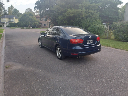 Volkswagen Vento 2.5 Luxury 170cv 2012