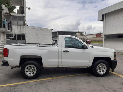 Imagen 7 de 10 de Chevrolet Silverado 2015 4.3 1500 Cab Reg V6/ Man Aa At