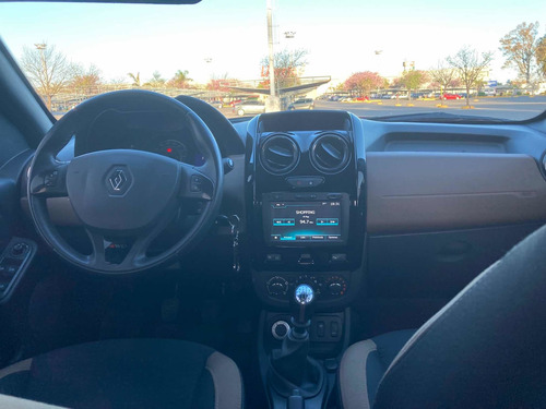 Imagen 7 de 10 de Renault Duster 2018 2.0 Ph2 4x4 Privilege 143cv