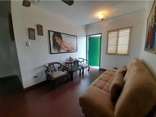 Vendo Casa 350m2 El Marqués 6479