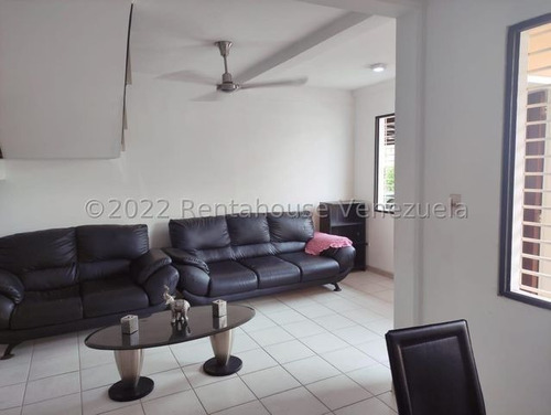 Imagen 2 de 30 de Hermosa Y Espaciosa Casa En Venta Zona Cabudare La Piedad Norte %%% Rf 23-1 7 1 4 7 Kl Rah %%%