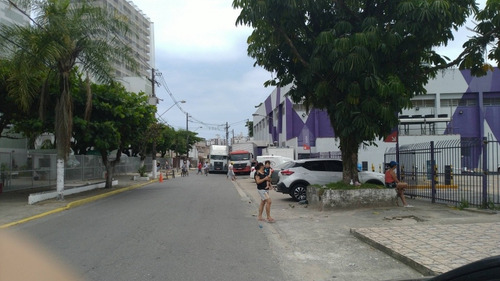 Imagem 2 de 12 de Aluguel De Kitnet. Temporada E Avulso. R$ 80,00