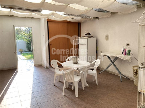 Imagen 8 de 27 de Casa En Venta De 5 Dorm. En Las Condes