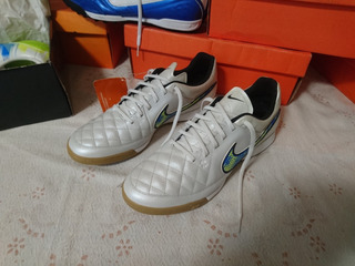 botines nike tiempo blancos