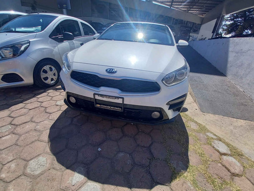Imagen 8 de 15 de Kia Forte Sedan 2020 2.0l Lx Ivt