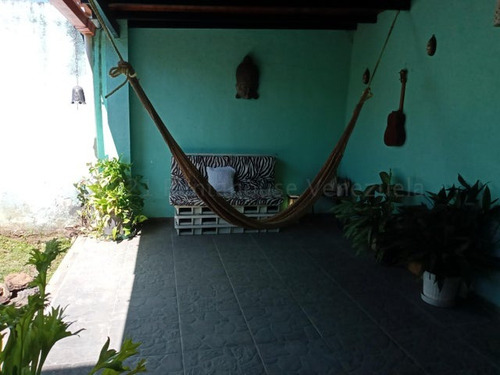 Imagen 24 de 30 de Townhouse En Venta Amplio Comodo Con Patio Interno Ubicado En Zona De Gran Revalorización Y Espacios Para El Esparcimiento Familiar Tazajal Naguanagua
