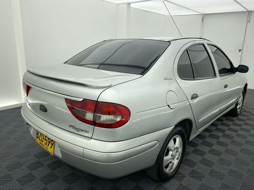 Imagen 10 de 25 de Renault Megane