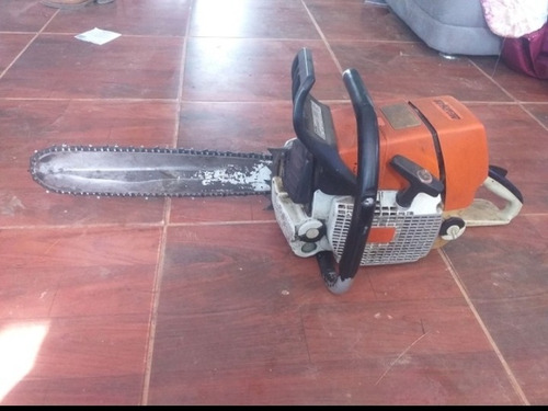 Imagem 2 de 2 de Motoserra Stihl