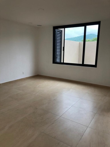 Imagen 22 de 30 de En Venta Casa En Zibata, Jardín, 3 Recamaras, Cuarto De Lava