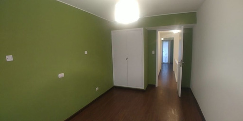 Imagen 11 de 19 de Dúplex 3 Ambientes Con Balcón Saliente
