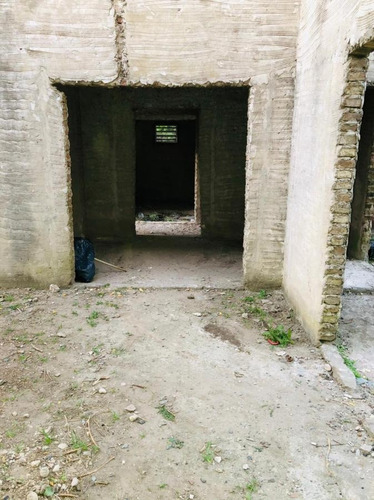 ¡gran Oportunidad! Se Vende Lote Con Construcción A Terminar ¡ideal Inversor!