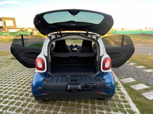 Imagen 7 de 15 de Smart Fortwo 2019 1.0 Play