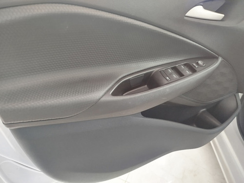 Chevrolet Onix 1.0 PLUS LT 12V TB FLEX MEC.