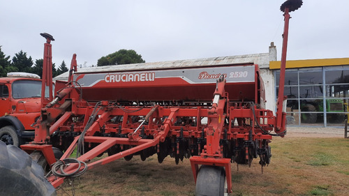 Sembradora Crucianelli Pionera 2520