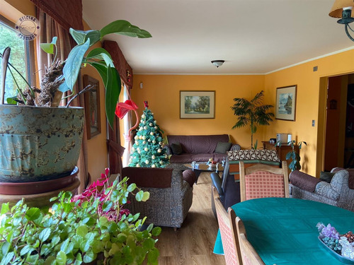 Venta De Terreno Ubicado En Las Mulatas N-126 Valdivia.