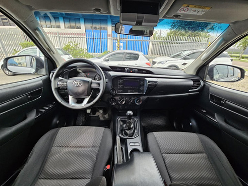 Toyota Hilux 2.8 Std 4x4 Cd