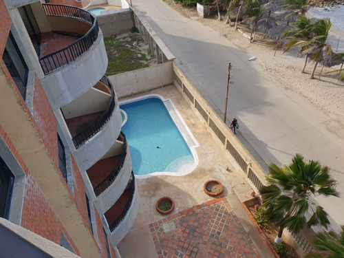Sky Group Vende Apartamento Fresco Con Salida A La Playa En Chichiriviche, Residencia Alborada Mar. 