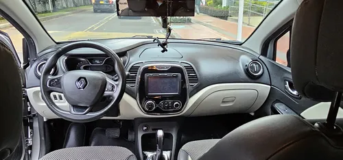 Renault Captur 2.0 Intens Automática