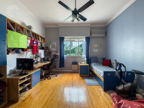 Venta Casa 7 Ambientes Con Patio, Cochera Y Playroom En Almagro