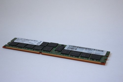 Imagem 1 de 3 de Pc3l -12800r -11 -11 E2 16gb 2rx4