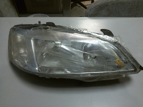 Faro Derecho Chevrolet Astra Alemán 2002-2004